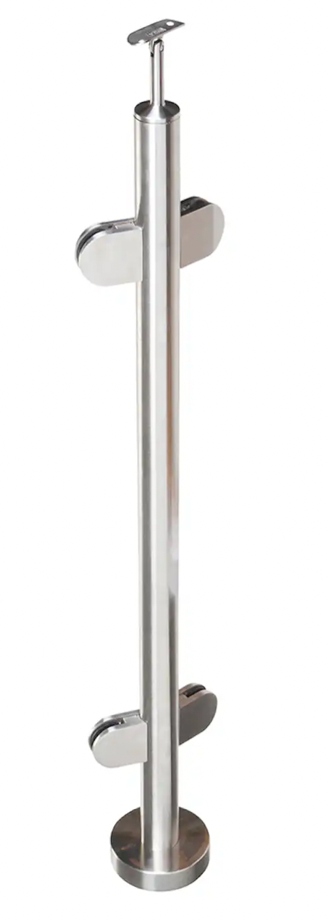 135 grader stolpe inklusiv täcklock KM251, 4 st klämfästen KM315-316.
Välj mellan: ändlock KM189-316 alternativt handledarfäste KM058-316.
Medföljande gummin till klämfästena passar till 8.38 mm glas. Gummin till andra glastjocklekar vänligen kontakta oss.
Mått:
Stolphöjd: 980 mm
Höjd hål 1: 180 mm
Höjd hål 2: 860 mm
Artikelnummer: KM440-316
Yta: Satin G320
Kvalitet: 316 