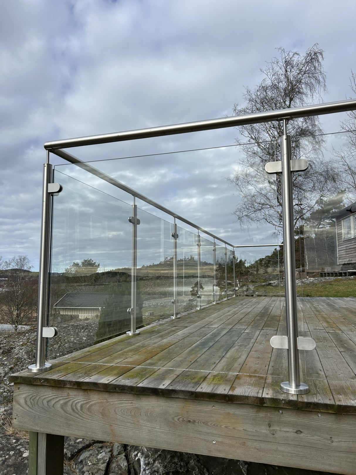 Klart 8,38 mm laminerat säkerhetsglas – Höjd 1050 mm