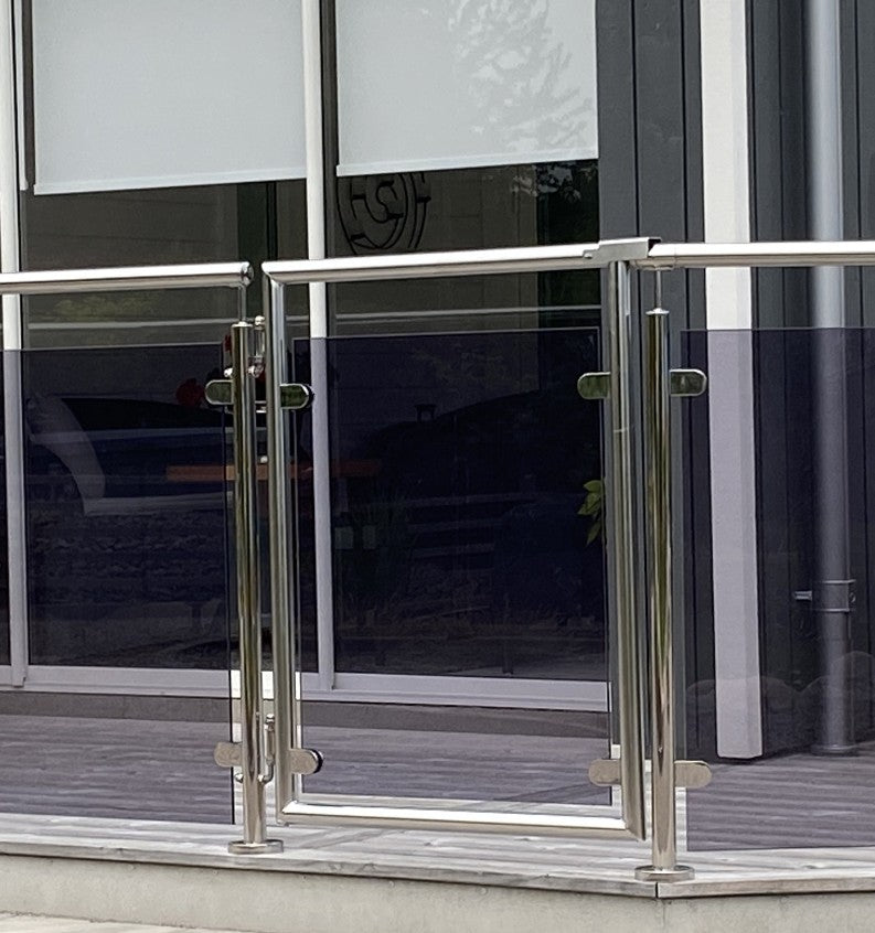 Grått 8,38 mm laminerat säkerhetsglas – Höjd 910 mm