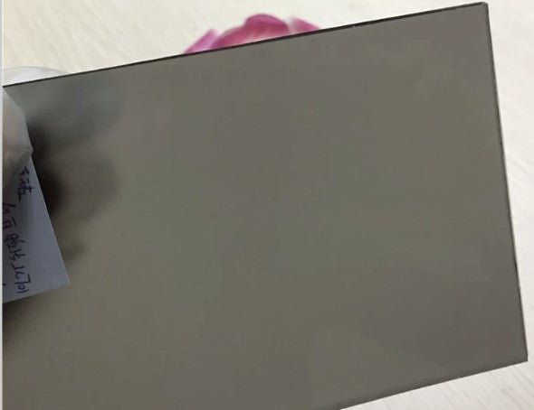 Grått 8,38 mm laminerat säkerhetsglas - Höjd 1050 mm