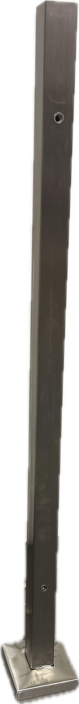 90 grader stolpe 4-kant inkl täcklock KSQ003 Stolphöjd: 980 mm Höjd hål 1: 180 mm Höjd hål 2: 860 mm